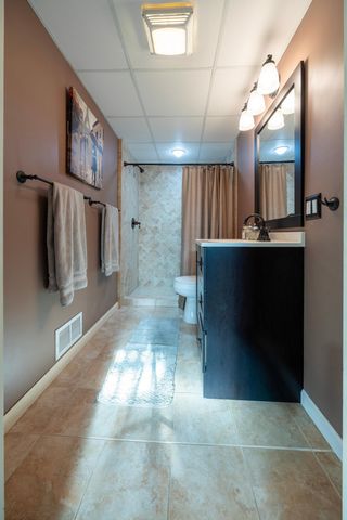 2 Belvidere Street E, Saint Paul, MN 55107