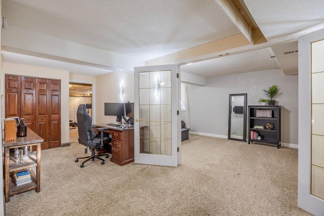 2 Belvidere Street E, Saint Paul, MN 55107