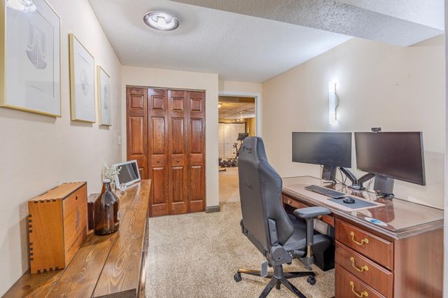 2 Belvidere Street E, Saint Paul, MN 55107