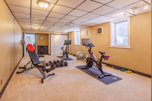 2 Belvidere Street E, Saint Paul, MN 55107