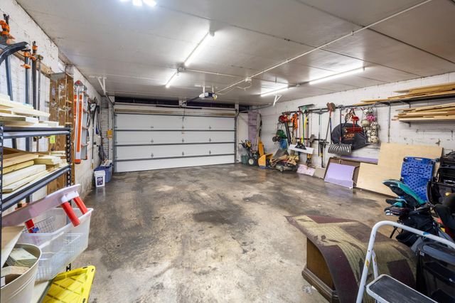 2 Belvidere Street E, Saint Paul, MN 55107