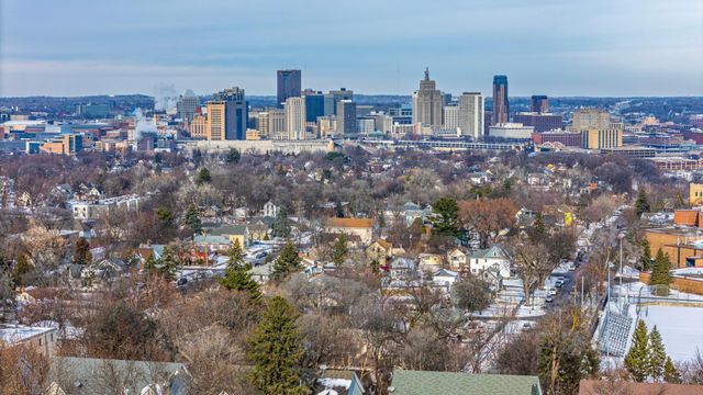 2 Belvidere Street E, Saint Paul, MN 55107