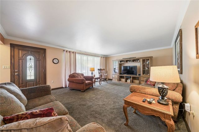 1416 Brinkerton Rd, Hempfield Twp, PA 15601