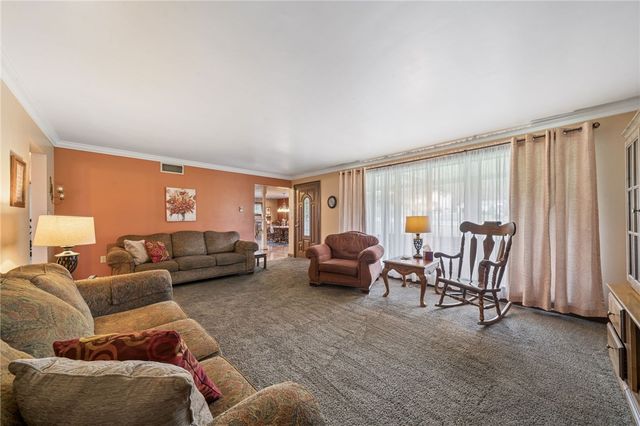 1416 Brinkerton Rd, Hempfield Twp, PA 15601