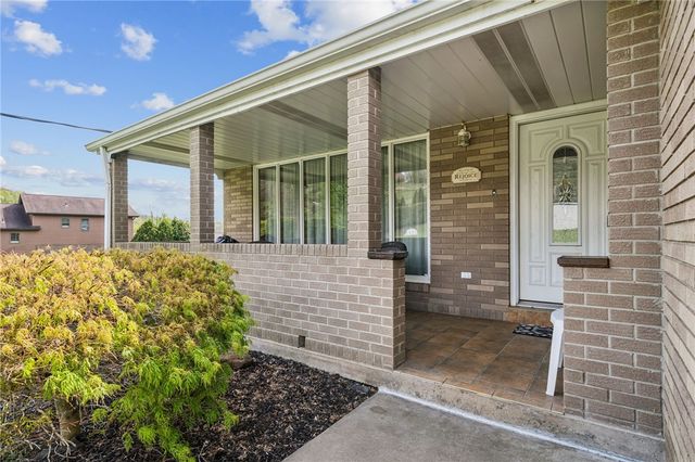 1416 Brinkerton Rd, Hempfield Twp, PA 15601