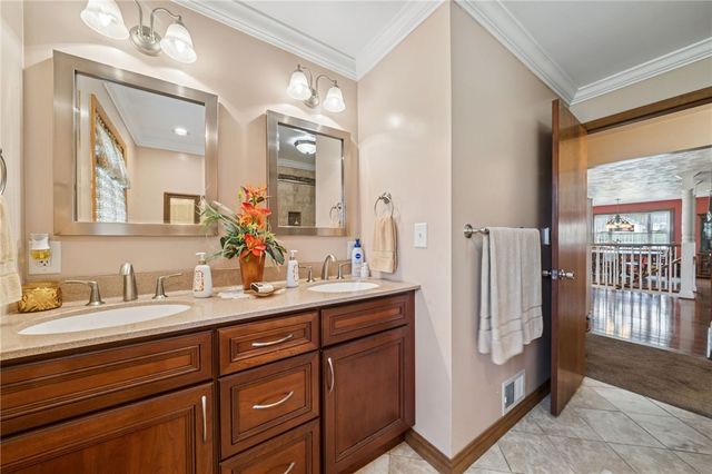 1416 Brinkerton Rd, Hempfield Twp, PA 15601