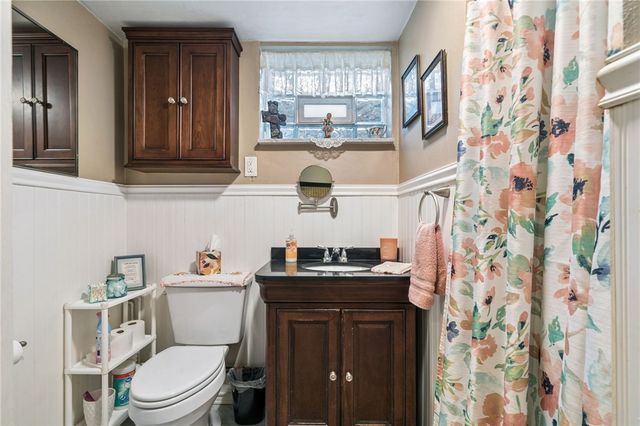 1416 Brinkerton Rd, Hempfield Twp, PA 15601