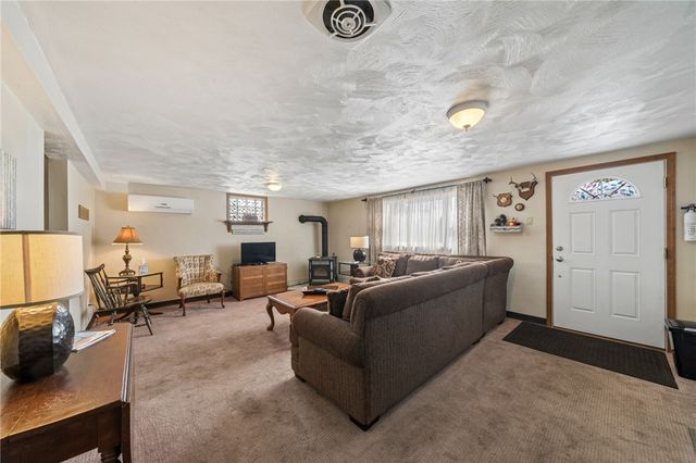 1416 Brinkerton Rd, Hempfield Twp, PA 15601