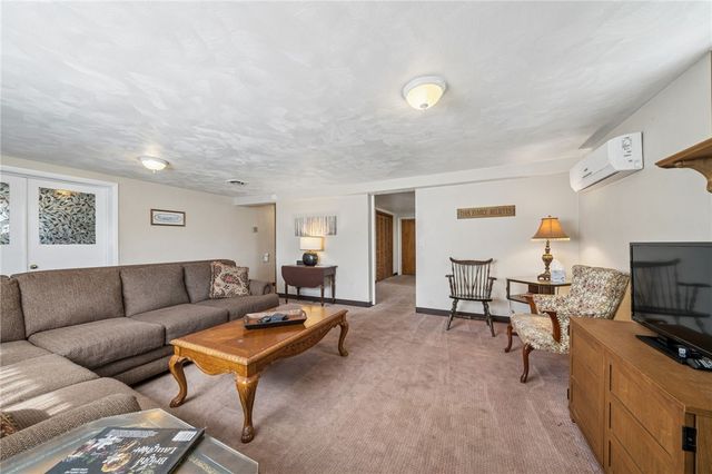 1416 Brinkerton Rd, Hempfield Twp, PA 15601
