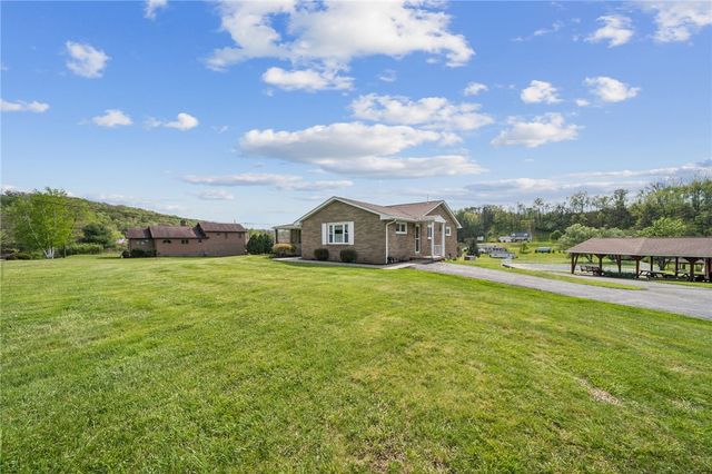 1416 Brinkerton Rd, Hempfield Twp, PA 15601