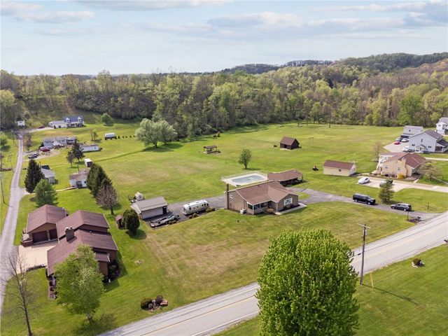 1416 Brinkerton Rd, Hempfield Twp, PA 15601