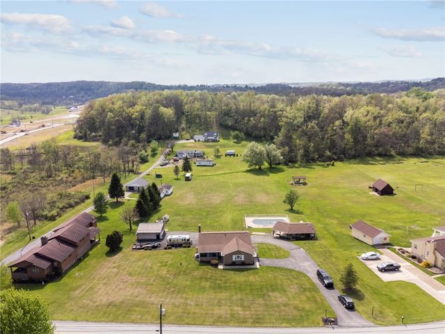 1416 Brinkerton Rd, Hempfield Twp, PA 15601