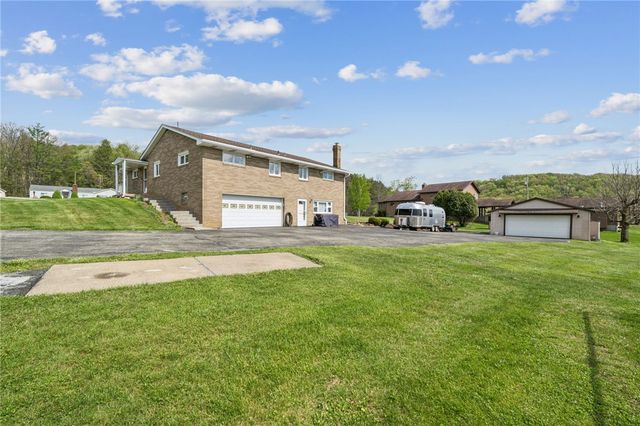 1416 Brinkerton Rd, Hempfield Twp, PA 15601