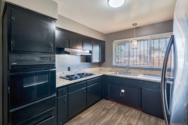 5205 Ethel Way, Sacramento, CA 95820