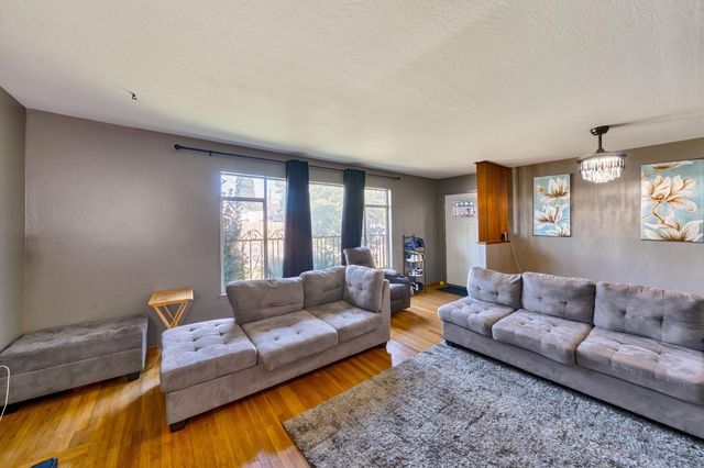5205 Ethel Way, Sacramento, CA 95820