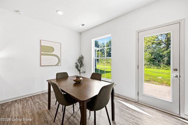 12033 Parkside Vista Ln, Louisville, KY 40229