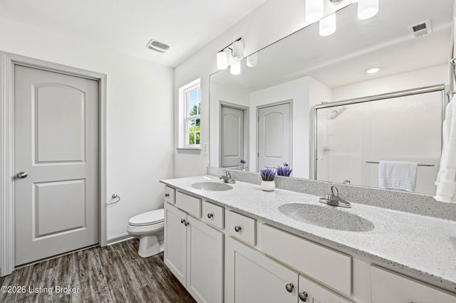 12033 Parkside Vista Ln, Louisville, KY 40229