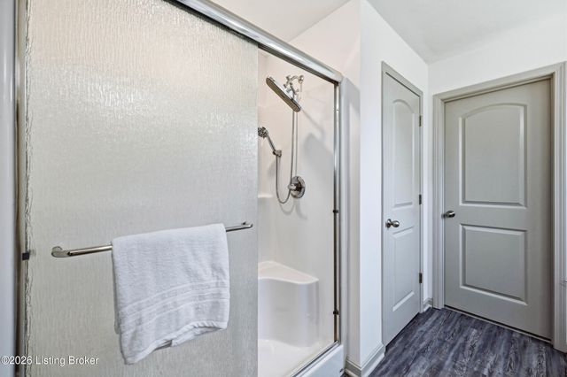 12033 Parkside Vista Ln, Louisville, KY 40229