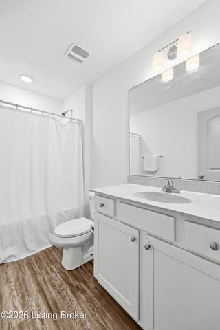 12033 Parkside Vista Ln, Louisville, KY 40229