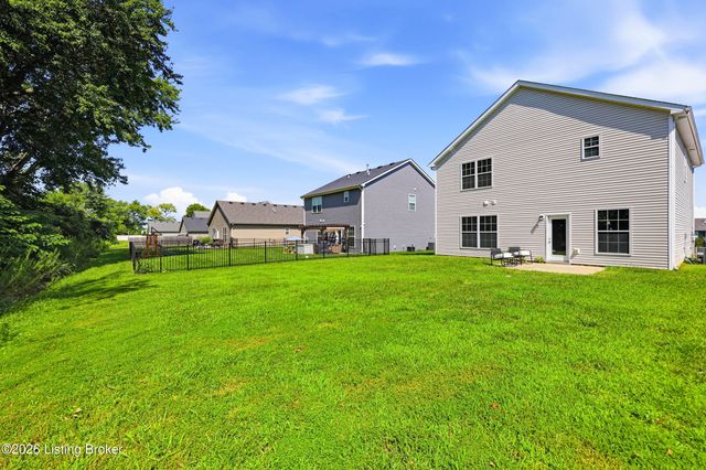 12033 Parkside Vista Ln, Louisville, KY 40229