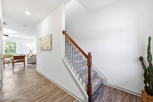 12033 Parkside Vista Ln, Louisville, KY 40229