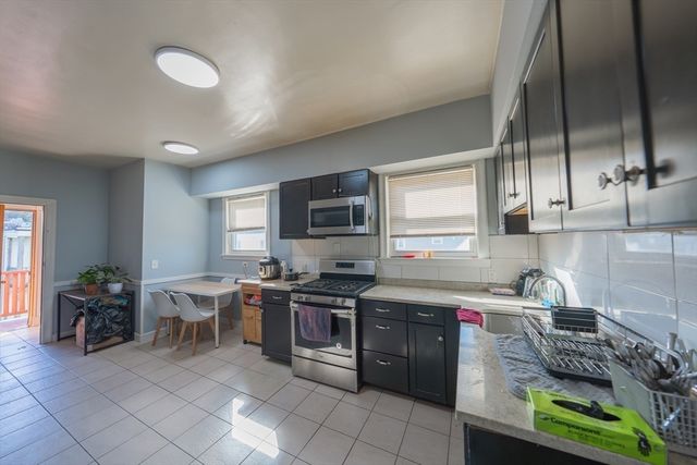 27 Wave Ave C, Revere, MA 02151