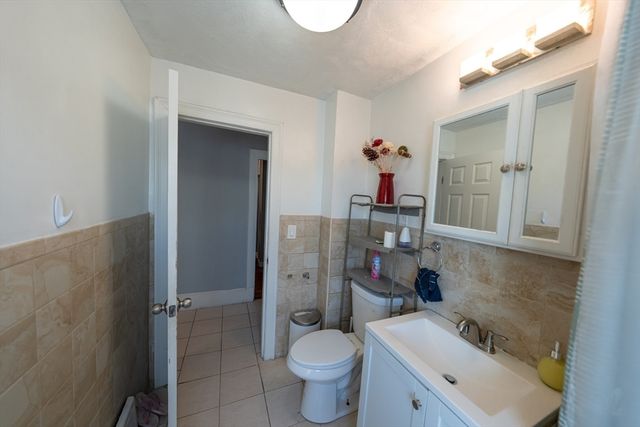 27 Wave Ave C, Revere, MA 02151