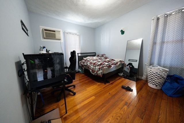 27 Wave Ave C, Revere, MA 02151