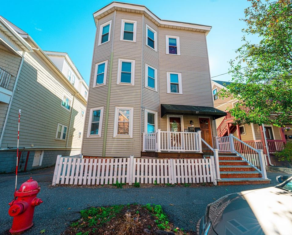 27 Wave Ave C, Revere, MA 02151