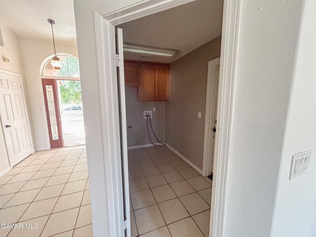 21850 101st Street, California City, CA 93505