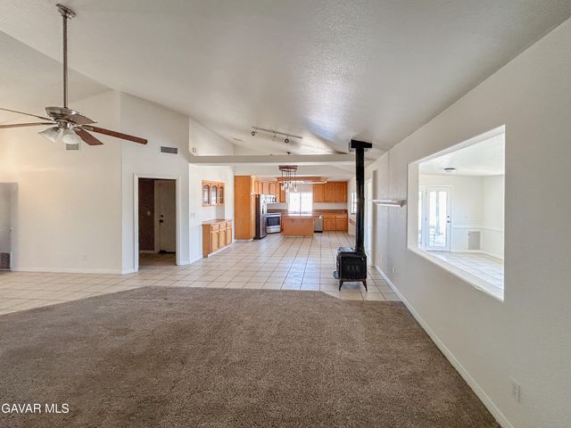 21850 101st Street, California City, CA 93505