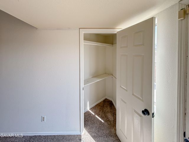 21850 101st Street, California City, CA 93505