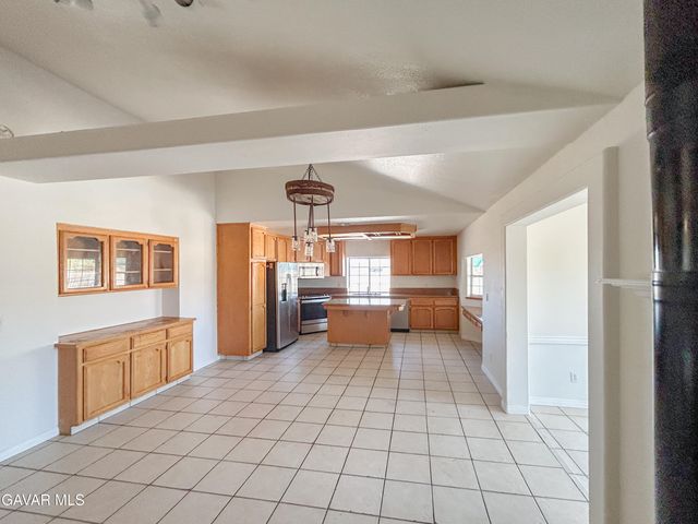 21850 101st Street, California City, CA 93505