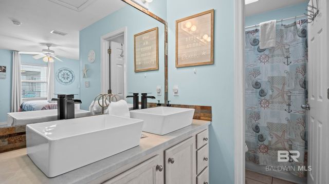 1117 W Lagoon Avenue 11, Gulf Shores, AL 36542