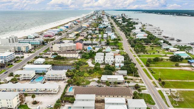 1117 W Lagoon Avenue 11, Gulf Shores, AL 36542