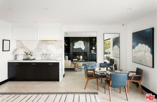 10932 Savona Road, Los Angeles, CA 90077