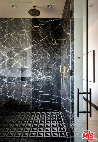 10932 Savona Road, Los Angeles, CA 90077