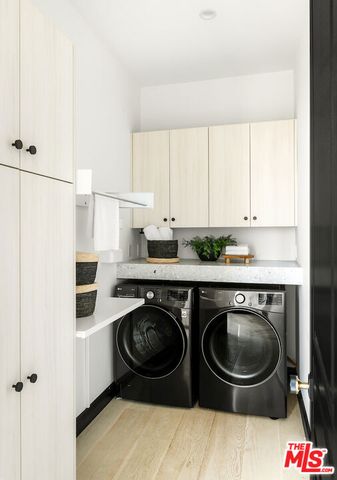 10932 Savona Road, Los Angeles, CA 90077