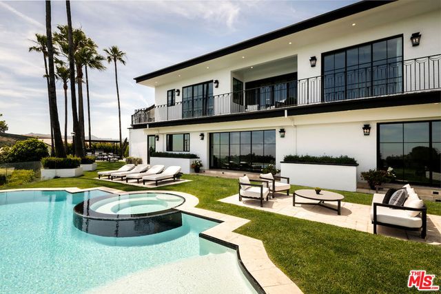 10932 Savona Road, Los Angeles, CA 90077