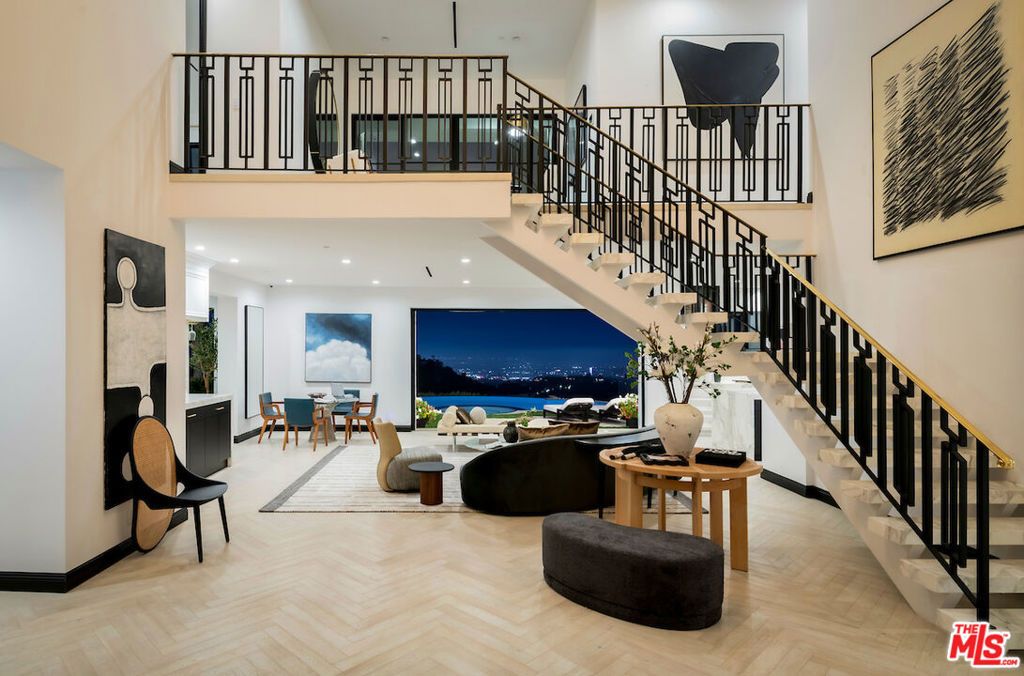 10932 Savona Road, Los Angeles, CA 90077