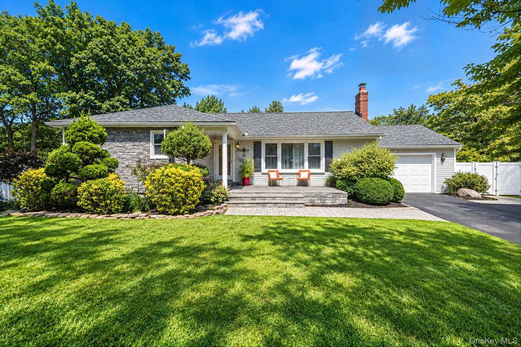 79 Fulton Boulevard, Commack, NY 11725 — exterior