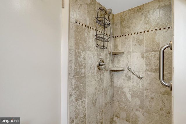 1121 WESTMORELAND RD, Alexandria, VA 22308