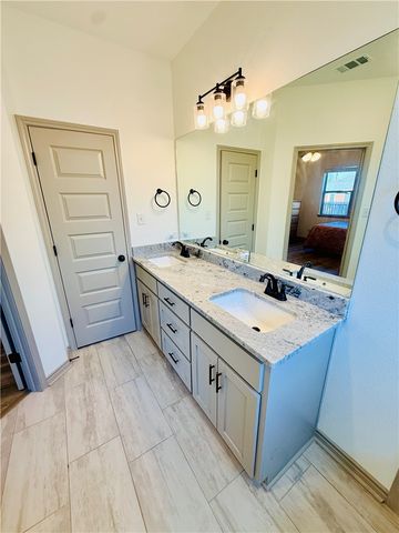 417 Marble Falls Drive, Bryan, TX 77803