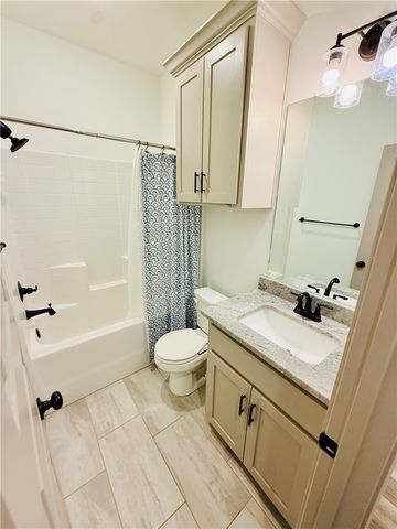 417 Marble Falls Drive, Bryan, TX 77803