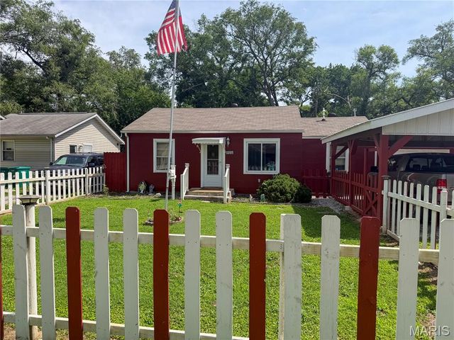1207 Richard Drive, Cahokia, IL 62206