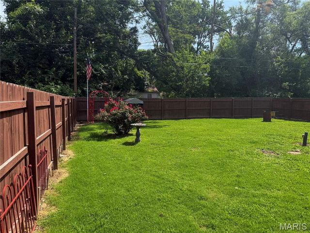 1207 Richard Drive, Cahokia, IL 62206