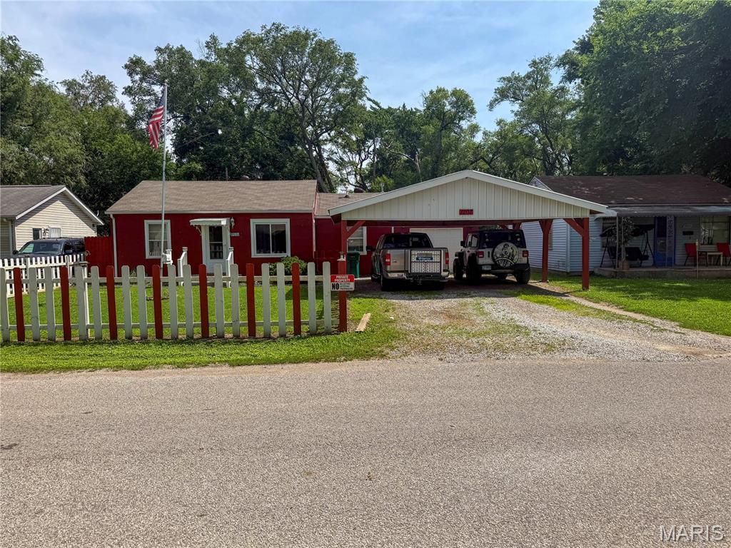 1207 Richard Drive, Cahokia, IL 62206