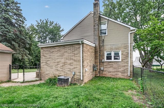 15252 Drysdale Street, Southgate, MI 48195