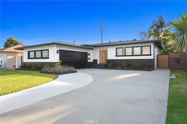 2137 Ostrom, Long Beach, CA 90815