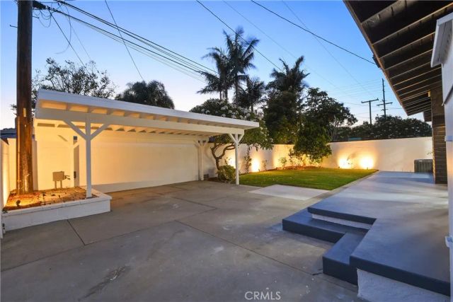 2137 Ostrom, Long Beach, CA 90815
